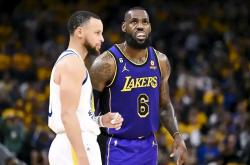 足球直播平台-勇士在洛杉矶续约引热议