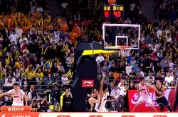 足球直播吧-球队完胜对手，士气高昂备战关键比赛