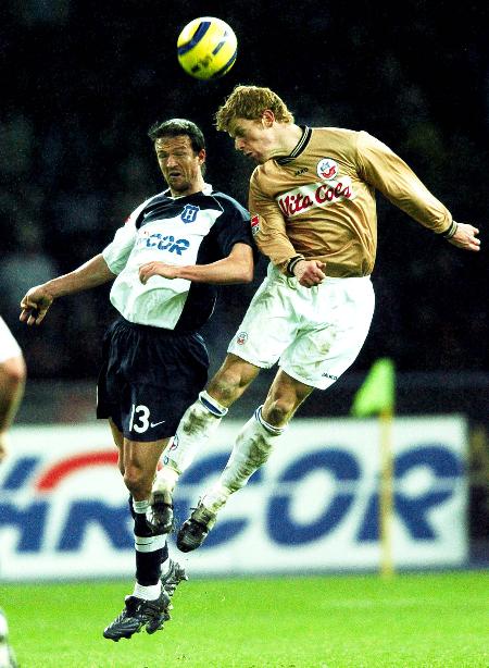 柏林赫塔客场战平,艰难取胜 柏林赫塔客场战平,艰难取胜