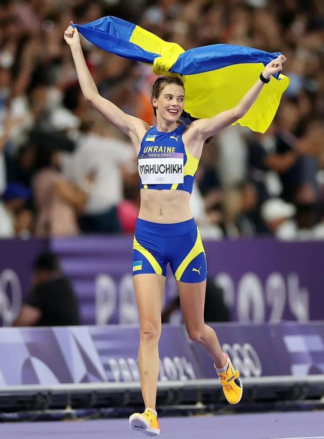 乌克兰选手在举重比赛中夺冠 乌克兰选手在举重比赛中夺冠