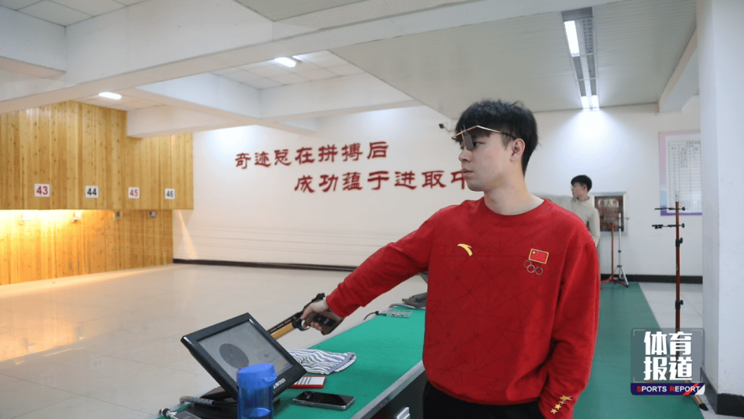 包含选手全力备战,冲刺前方的词条 包含选手全力备战,冲刺前方的词条