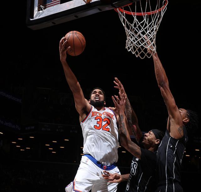 篮网战胜毒蛇,取得胜利 篮网战胜毒蛇,取得胜利