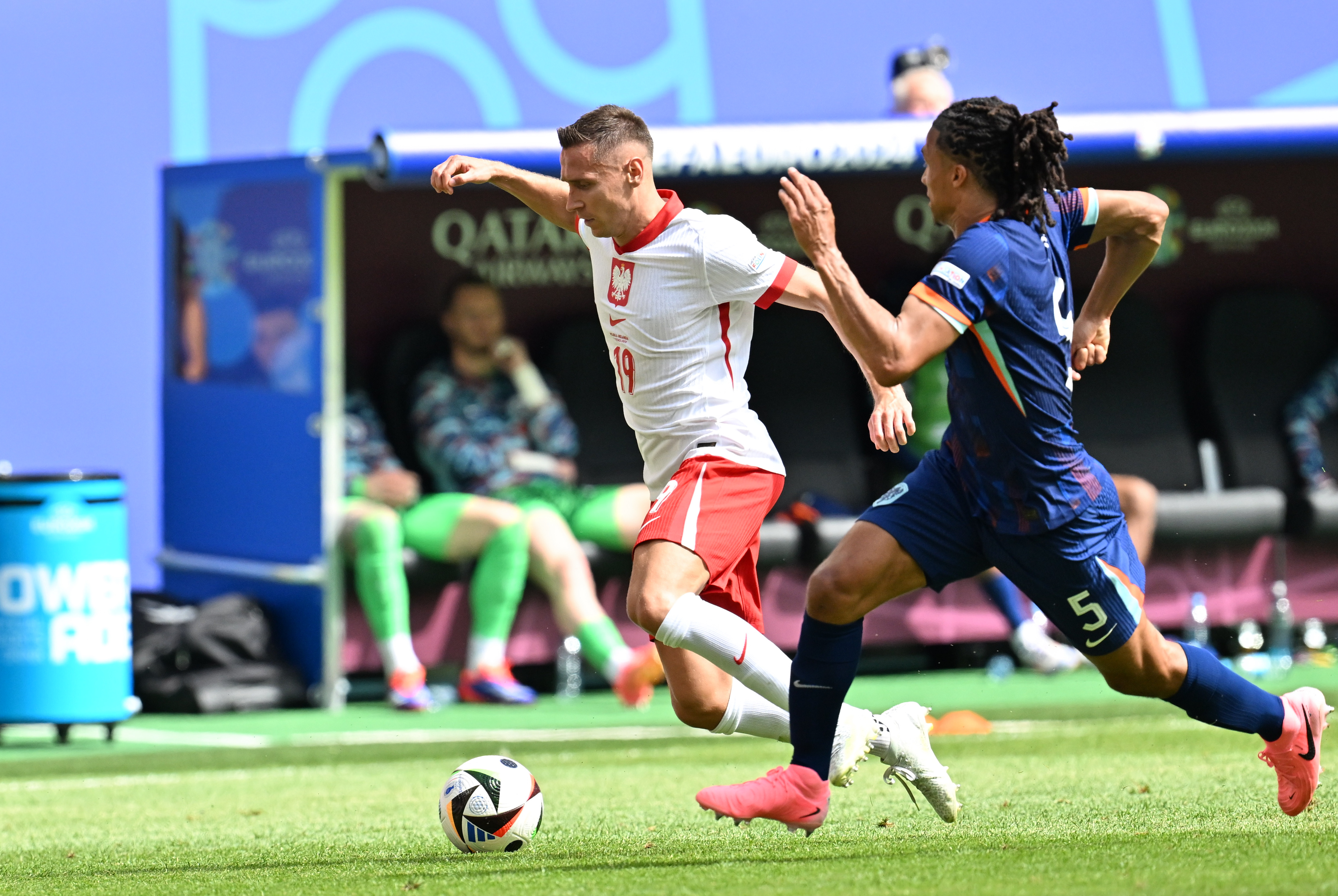 欧预赛:荷兰队在关键比赛中大胜对手!的简单介绍 欧预赛:荷兰队在关键比赛中大胜对手!的简单介绍