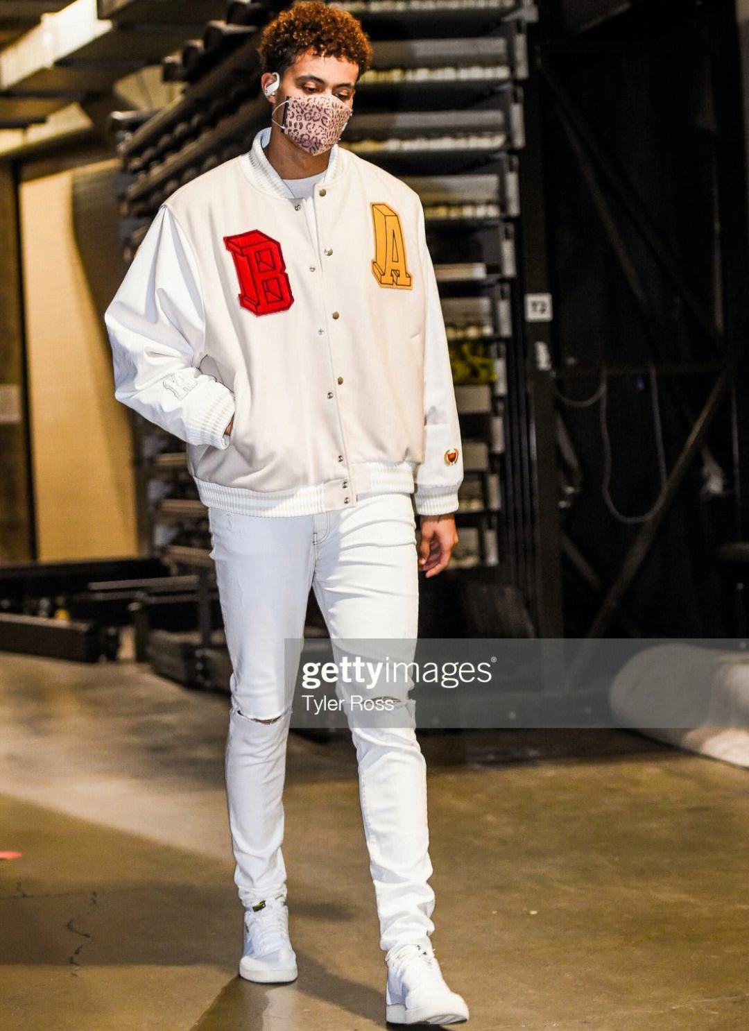 关于北京举行棒球比赛,湖人表现悬殊的信息 关于北京举行棒球比赛,湖人表现悬殊的信息