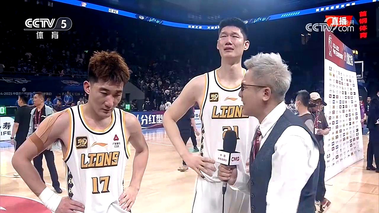 江苏男篮全面压制北京队,胜出晋级 江苏男篮全面压制北京队,胜出晋级