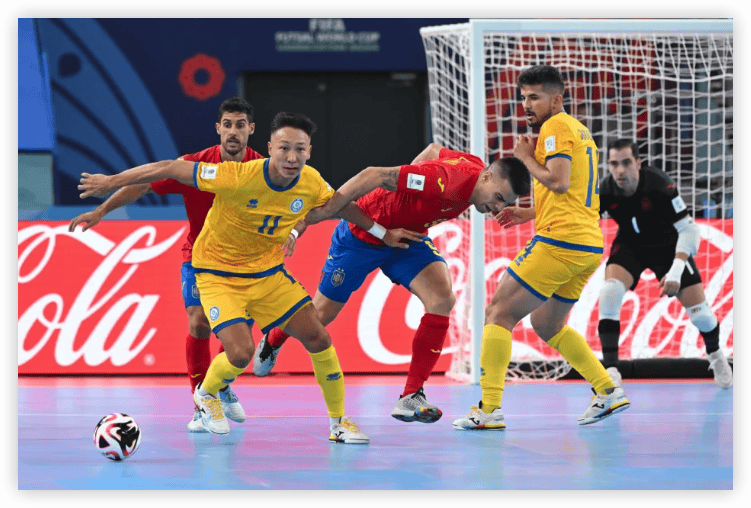 关于西班牙逼平瑞典,暂居小组榜首的信息 关于西班牙逼平瑞典,暂居小组榜首的信息