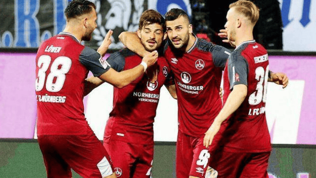 纽伦堡队在德甲交战中大获全胜