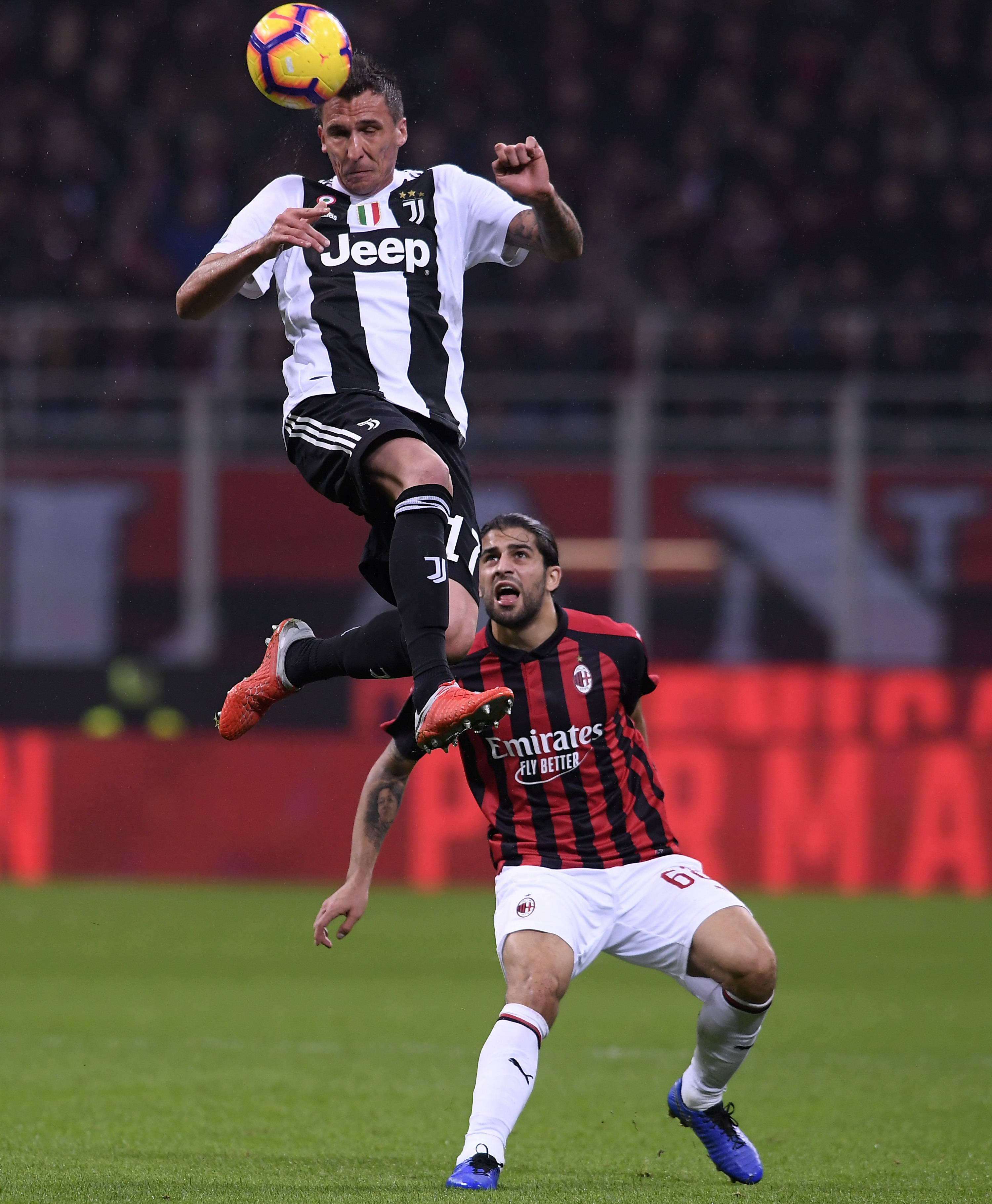 AC米兰备战意甲大战,球队士气高涨的简单介绍 AC米兰备战意甲大战,球队士气高涨的简单介绍